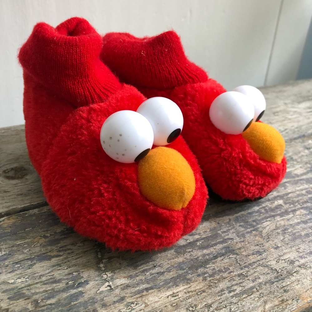 Elmo slippers